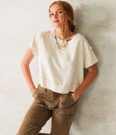 33 Coastal Boxy Cropped Top - Cream X-Small, Women's Oatmeal Exposed seam linen blend top Back button detail Bust measures 42 on size small Body length 18 on size small. 80% Rayon 20% Linen. Machine wash cold with like colors. Only non-chlorine bleach when needed. Line dry. Cool iron if needed.. Measurements: Bust -Fullest part of bust with arms at sides. Waist -Circumference of natural waist: above belly button below rib cage. Hips -Standing with feet together fullest part of hips. WOMEN'S TOP Linen Cropped Top, Blue Closet, Linen Crop Top, Box Top, Knit Tops, Ribbed Top, Waist Circumference, Tees For Women, Women Shirts Blouse