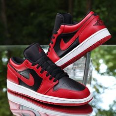 Nike Air Jordan 1 Low Reverse Bred 2020 Men’s Size 11 Black Red 553558-606 Jordan 1 Low Reverse Bred, Low Top Jordans, Nike Air Jordan 1 Low, Nike Air Jordan 1, Air Jordan 1 Low, Jordan 1 Low, Air Jordan 1, Shoes Men, Jordan Shoes