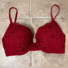 New Condition, Never Worn Red Underwire Bra For Night Out, Victoria's Secret Red Bra For Night Out, Victoria's Secret Red Lined Bra, Red Fitted Push-up Bra, Fitted Red Push-up Bra, Fitted Red Lace Bra, Elegant Red Bra Partially Lined, Elegant Red Partially Lined Bra, Fitted Red Underwire Bra