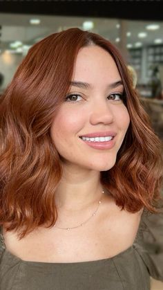 Copper Hair Long Bob, Brown Copper Short Hair, Short Brown Red Hair, Short Dark Copper Hair, Copper Long Bob, Copper Balayage Bob, Short Curly Red Hair, Copper Bob Hair