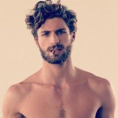 Mens Messy Hairstyles, Mens Hairstyles Medium, Beard Look, Curly Hair Men, Curly Hair Cuts, Short Curly Hair