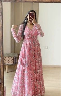 Ladies Long Frock Designs, Lehenga With Long Kurta Indian Weddings, Long Frock Kurti Design, Frocks Traditional For Women, Long Georgette Dresses, Long Frock Dress Designs, Georgette Dress Long, Long Frocks For Women Design, Simple Georgette Gowns