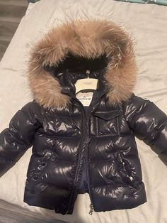 Cute Winter Jackets For Women, Nvlty Coat, Puffer Jacket With Fur Hood, Puffer Jacket Outfits, Zipper Outfit, Puffer Coat With Fur, Puffer Outfit, Best Winter Jackets, Puffer Jacket With Fur