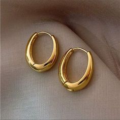 Brand New 18k Gold Plated Eardrop Width:0.6 Inch, Eardrop Height:0.9 Inch Clean Girl Jewelry, My Higher Self, Vintage Gold Earrings, Infinity Earrings, Jewelry Photography Styling, Diamond Pendants Designs, Retro Earrings, Metal Drop, Casual Earrings