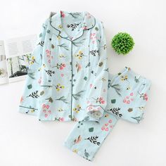 Floral Summer Pajamas Lounging Outfit, Postpartum Nursing, Nursing Pajamas, Comfy Sets, Body Condition, Summer Pajamas, Pajamas Comfy, Casual Evening, Pink Design