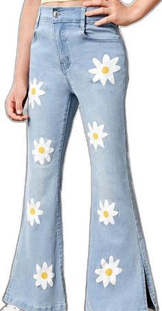 Cute Fitted Jeans For Summer, Cute Spring Denim Jeans, Cute Light Wash Cotton Jeans, Cute Light Wash Jeans For Spring, Vintage Baby Girl, Girl Vintage, Flare Leg Jeans, Girls Denim, Kids Beachwear