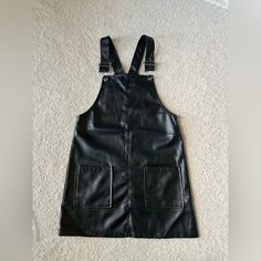 All Orders Ship Within 1-2 Business! Girls Faux Leather Overall Dress Condition: Brand New Without Tags Color: Black Size : 9/10 Measurements: Chest- 27-28.5in | Waist- 24-25.5in | Hips- 28.5-30in | Height- 53-55in Black School Dresses For Fall, Black Dresses For School In Fall, Black Fall Dresses For School, Trendy Black Faux Leather Dress, Forever 21 Black Mini Dress For Fall, Leather Overall Dress, Leather Overall, Overall Dress, Forever 21 Dresses