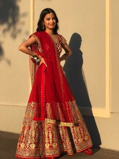 Hindu Wedding Dress Bridal Lehenga, Indian Prom Outfits, Tamil Clothing, Indian Prom Dresses, Indian Formal Dresses, Hippie Elegante, Orang India