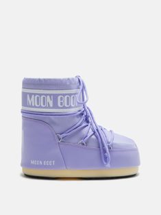 lilac purple water-repellent padded design logo-print strap lace-up detailing metal eyelet detailing full foam lining top drawstring fastening round toe calf-length contrasting rubber sole slip-on style Mule Sneakers, Moon Boot, Low Boots, Moon Boots, Baby Boots, Boot Brands, Round Toe Heels, Lilac Purple, Iconic Women