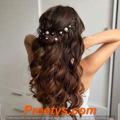 Boho Beauty: Trendy Prom Hairstyles with Goddess Braids 2024 Preetys.com Open Hairstyles With Beads, Open Hair Messy Hairstyles, Open Messy Hairstyle, Fairy Like Hairstyle, Long Open Hair Hairstyles Wedding, Ethereal Hairstyles Romantic, Open Hair Braid Hairstyles, Open Hair Curls Hairstyle, Hairstyles For Marriage Function