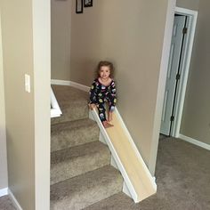 Stair Slide, Stair Plan, Indoor Slides, Bunk Beds With Stairs, Space Bedding, Baby Gates, Easy Build, Diy Stairs, Kids Bunk Beds