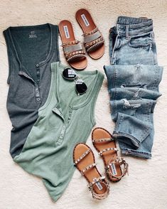 Stitch Fix Summer 2024, Ootd Flatlay, Flatlay Fashion, Vestiti In Jeans, 2020 Style, Ootd Outfits, Spring Clothes, Spring Look, Boutique Fashion