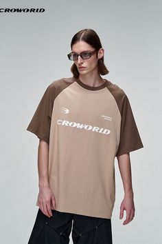 Discover the timeless style of the Classic Retro Logo Tee from Croworld's Spring/Summer '23 collection. Available in brown, black, white, apricot, and gray, this 100% cotton regular-fit tee is a must-have. Limited stock, so grab yours now! Care Instructions: Machine wash/hand wash with water under 40°C No bleach Iron reverse with low temperature Flat to dry The model is 1.89 m (6'2") and 69 kg (152 lbs), wearing size XX-Large. Measurements: Size Shoulder (cm) Chest (cm) Length (cm) Sleeve (cm) S Summer Khaki T-shirt For Streetwear, Brown Summer T-shirt For Streetwear, Brown T-shirt For Spring Streetwear, Brown Cotton T-shirt For Spring, Sporty Brown Cotton T-shirt, Beige Relaxed Fit Sporty T-shirt, Khaki Cotton T-shirt For Streetwear, Sporty Beige Cotton T-shirt, Sporty Khaki Cotton T-shirt