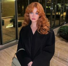 Warm Undertone Hair Color, Empire Of Desire, Oversized Black Coat, Ginger Copper Hair, Red Hair Outfits, Copper Hair Color Ideas, Hair Color Guide, Strawberry Hair, Kawaii Hairstyles