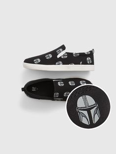 NEW $40 GAP Kids Boys Star Wars Print Stripe Slip-On Sneakers  Size 13 Smooth cotton blend uppers with multicolor Star Wars themed print. Slip on style for easy on & off. Rubber grip sole. Brand new with tags attached. Retails for $40. Star Wars Print, Gap Kids Boys, Star Wars Prints, Star Wars Kids, Gap Kids, Slip On Sneakers, Boys Shoes, Kids Boys, On Shoes