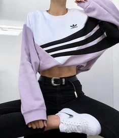 Formas e cores Adidas Clothes, Adidas Clothing, Looks Adidas, Autumn School Outfit, Jordan Basketball, Jordan Air, Adidas Outfit, Sporty Outfits, Best Wear