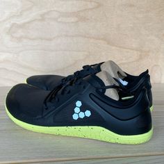 New Primus Lite 3 Eu43 / Mens 10 / Womens 11.5 Obsidian And Lime Green! Vivobarefoot Minimalist Barefoot Shoes #128 Barefoot Shoes, Training Shoes, Black Green, Lime Green, Athletic Shoes, Men's Shoes, Size 7, Size 10, Man Shop