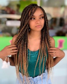 Dyed Bundles, Braid Beauty, Ombre Box Braids, Box Braids Styles, Medium Knotless, Colored Box Braids, Ombre Braid, Blonde Box Braids