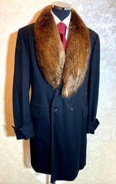 Luxury Fur Coat For Formal Occasions In Fall, Classic Long Fur Coat For Formal Occasions, Luxury Long Fur Coat For Formal Occasions, Luxury Formal Fur Coat For Fall, Luxury Formal Fur Coat, Luxury Formal Fall Fur Coat, Luxury Long Formal Fur Coat, Gucci Wool Outerwear For Work, Luxury Winter Blazer With Horn Royal Black Buttons