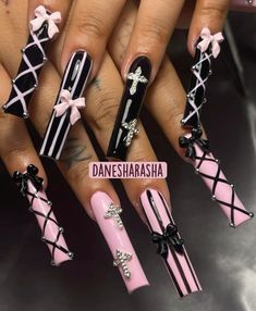 Black Pink Nails, Pink And Black Nails, Girls Nail Designs, White Acrylic Nails, Glamorous Nails, Really Cute Nails, Black Nail