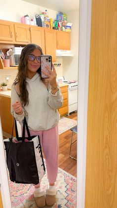 #pink #cozy #outfitinspo #outfits #lulu #hollister #aesthetic #fashion #winter #winteroutfits Hollister Aesthetic, Fashion Winter, Aesthetic Fashion, Hollister, Fashion Outfits, Outfit Inspo