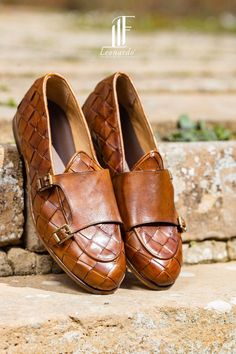 Mocassini da uomo artigianali in pelle di vitello intrecciata ocra con fibbie Loafers Men, Loafers