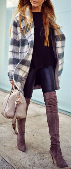 plaid coat. over the knee boots. street style. Kristina Bazan, Thanksgiving Outfit Women, Cute Thanksgiving Outfits, Pullover Outfit, Trendy Winter, Plaid Coat, Thanksgiving Outfit, Mode Inspo, Trendy Clothes For Women