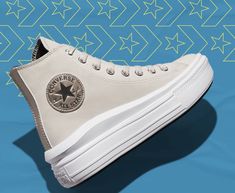 Platform Beige Converse, Converse Mid-top Platform Sneakers For Streetwear, Beige Platform Converse, Converse Lace-up Platform Sneakers For Streetwear, Converse Platform Off White, Tenis Aesthetic, Cute Nike Shoes, Cute Nikes, Converse Sneakers