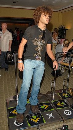 corbin bleu Late 2000s Fashion Men, 2008 Fashion Men, Early 2000s Boys Fashion, 2010 Mens Fashion, 2010s Mens Fashion, Corbin Bleu 2000s, Chad Hsm, 2005 Makeup