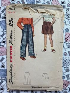 an old fashion sewing pattern with two women's pants