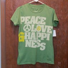 Size M. Runs Small/Snug. Tags On, Never Worn. Excellent Condition. Bought At Nyc Boutique In Soho. Fun Green Top With Text Print, Fun Green Tops With Text Print, Fun Green T-shirt With Slogan, Small Snug, Nyc Boutiques, Event Shirts, Green T Shirt, Cricut Machine, Green Tshirt