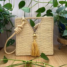 Elegant Large Summer Handwoven Bag Condition: Brand New! Details: Handmade Item Material: Iraca Palm Fiber Dimensions: Bag: 10"L X 12w X 5" W ( See Pictures For Measures For Details) Strap: 14" Total Length: 24" Material: Iraca Palm (Natural Fiber) Style: Hippie/ Bohemian/ Summer The Iraca Palm Handwoven Process Is Exceptionally Detailed Handwork Passed Down Through Generations On Colombia’s Northern Caribbean Coast. This Bag Was Produced By An Artisan Collective In The City Of Usiacuri, Colombi Bags Elegant, Handwoven Bag, Rattan Bag, Bohemian Summer, Summer Bag, Hippie Bohemian, Natural Fibers, Straw Bag, Shoulder Bags