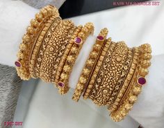 Bridal Rings Indian Gold, Unique Gold Jewelry Designs, Antique Necklaces Design, Gold Bangles For Women, Antique Gold Jewelry Indian, Indian Bridal Jewelry Sets, Bridal Jewellery Design, Antique Jewellery Designs, Jewelry Set Design