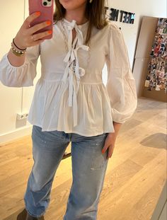 #ganni #gannidupe #ganniblouse Ganni Tie Front Top, Ganni Blouse Outfit, Ganni Top Outfit, Ganni Outfit, Vietnam Tailor, Ganni Style, Tailor Clothes, Ganni Blouse