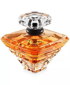 Lancôme - Trésor Eau de Parfum Collection Tresor Perfume, Tresor Lancome, Lancome Tresor, Spicy Perfume, Lancome Perfume, Apricot Blossom, Cheap Perfume, Gucci Guilty, Popular Perfumes