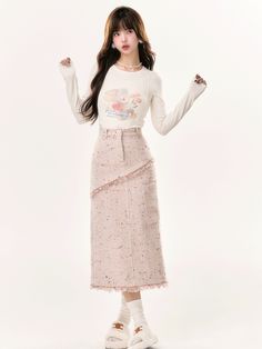 Korean Clothing Brands, Long Pink Skirt, Floral Long Skirt, Long Floral Skirt, Kawaii Clothes, White Outfits, Lookbook Outfits, Japanese Fashion, Modest Outfits