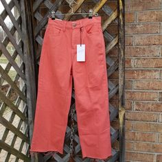 These Cello Coral Pink Capri Jeans Are Super Cute. High Waisted, Raw Hem, Trendy Juniors Size 3. See Pics For Measurements. Fragrance And Pet Friendly Home High Waisted Distressed Jeans, Destructed Jeans, Ankle Length Jeans, Dark Blue Jeans, Distressed Denim Jeans, Medium Wash Jeans, Capri Jeans, Jeans Color, Dark Wash Jeans