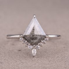 salt and pepper diamond Kite Diamond, Timeless Engagement Ring, Unique Diamond Rings, Unique Diamonds, Round Rings, Salt And Pepper Diamond, Recycled Gold, Rose Cut Diamond, Conflict Free Diamonds