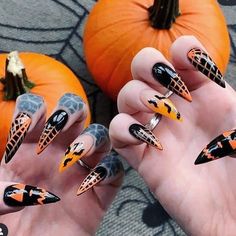 Halloween Nails Stiletto, Russian Volume Lashes, Acrylic Nail Shapes, Black Acrylic Nails, Diva Nails, Plaid Nails