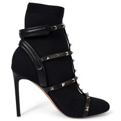 100% authentic Valentino 2018 Bodytech 105 Rockstud ankle boots in knitted technical fabric. The design features a stud embellished harness with velcro closure on the heel and ankle. Brand new. Measurements Imprinted Size 41 Shoe Size 41 Inside Sole 27.5cm (10.7in) Width 8cm (3.1in) Heel 11cm (4.3in) Hardware Light Gold-Tone All our listings include only the listed item unless otherwise specified in the description above Valentino Studded Heels, Farfetch Shoes, Pink Nike Shoes, Valentino Black, Studded Heels, Pink Nike, Studded Sandals, Pink Nikes, Chanel Black