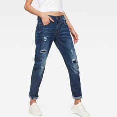 G-Star Raw Arc 3d Boyfriend Jeans Mid-Wash Distressed Boyfriend Fit Jeans Zipper Closure 5-Pocket Styling 100% Organic Cotton Non Stretchy Tag Size Says W26 L32. I Measured It And It Gives 28” In The Length. Runs Small. More Like A 24 Bootleg Jeans, Boyfriend Pants, Raw Jeans, Boyfriend Fit Jeans, Jeans Dark Blue, Star Jeans, Designer Jeans, G Star Raw, Low Waist