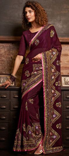 Purple and Violet color Saree in Chiffon fabric with Embroidered, Resham, Stone, Thread work Floral Weaving, Bollywood Sarees Online, Latest Silk Sarees, Reception Saree, Pakistani Designer Clothes, Asim Jofa, Purple Saree, Beautiful Sarees, Chiffon Collection