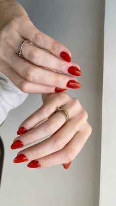 Get inspired with 20+ Must-See Thanksgiving Nails you have to copy this year! From cute Thanksgiving nail designs to festive pumpkin nails, these looks will complete your holiday style. Try fall Thanksgiving nails, stylish short press-on nails, or unique Halloween press-on nails. Don’t forget to explore creative Thanksgiving nail ideas, trendy nail forms, and nagel tips for the perfect holiday manicure! Press-on nails short are easy to apply and super chic. Chestnut Nails, Nails Fall Autumn, Fall Nude Nails, Natural Fake Nails, Shellac Nails Fall, Pumpkin Spice Nails, Fall Thanksgiving Nails, Holiday Manicure, Classy Acrylic