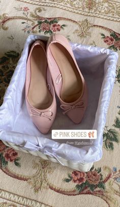 Pink Shoes, Pink