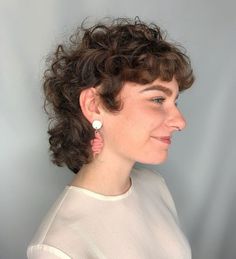 Girl Mullet Short, Baby Mullet, Modern Mullet Women, Mullet Hairstyles, Girl Mullet, Modern Mullet, Blonde Curly Hair