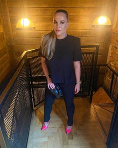 Shoulder pads te shirt outfit. Full black outfit | black outfit, shoulder pad tee shirt | Outfit Full Black, Te Shirt, Full Black Outfit, Outfit Black, Leggings Sale, Tshirt Outfits