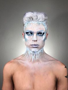 Jack Frost Makeup, Ice Costume Makeup, Ice Queen Halloween Makeup, Frost Makeup, Winter Cosplay, Winter Makeup Looks Ice Queen, Body Painting Men