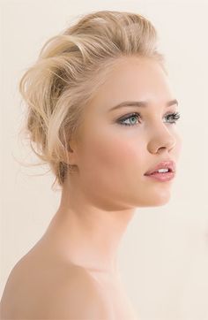 Wedding Makeup For Blue Eyes, Light Skin Makeup, Summer Wedding Makeup, Amazing Wedding Makeup, Fair Skin Makeup, Pale Makeup, Wedding Hairstyles And Makeup, Best Wedding Makeup, Wedding Makeup Tips