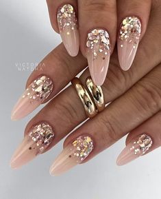 Sequin Nails, Acrylic Nail Designs Classy, Classy Nail Designs, Latest Nail Trends, Glamour Nails, Blush Nails, Fall Acrylic Nails, Art And Fashion, New Nail