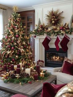 Burgundy Navy Gold Christmas Tree, Christmas Tree Ideas Burgundy And Gold, Burgundy Christmas Living Room, White Gold Burgundy Christmas Tree, Wine And Gold Christmas Tree, Dark Green And Burgundy Christmas Tree, Burgundy Gold And Green Christmas Tree, Burgundy Velvet Christmas Decor, Burgundy And Black Christmas Tree